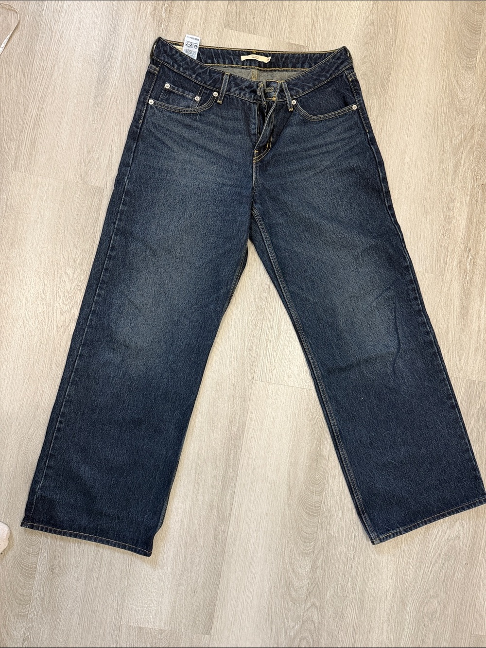 Women’s Levi’s low loose